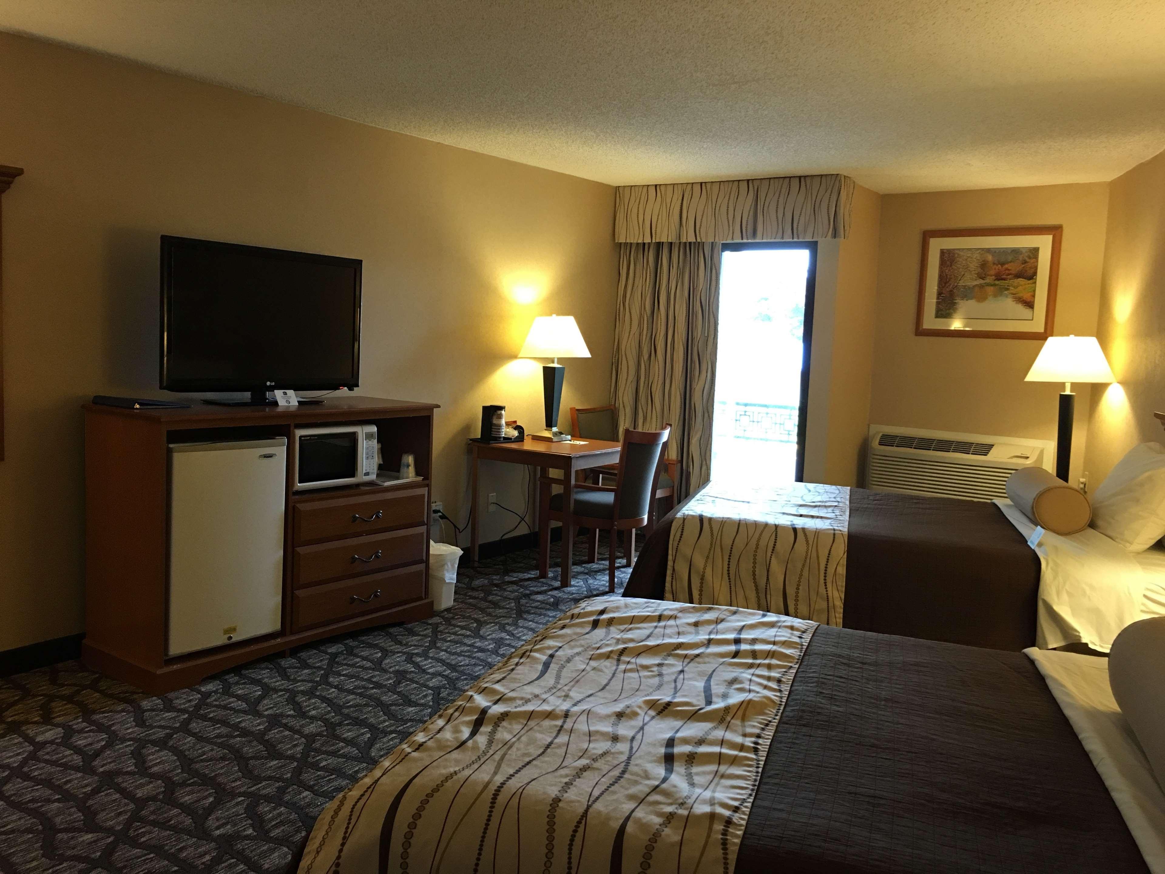 Best Western Clifton Park Exterior photo