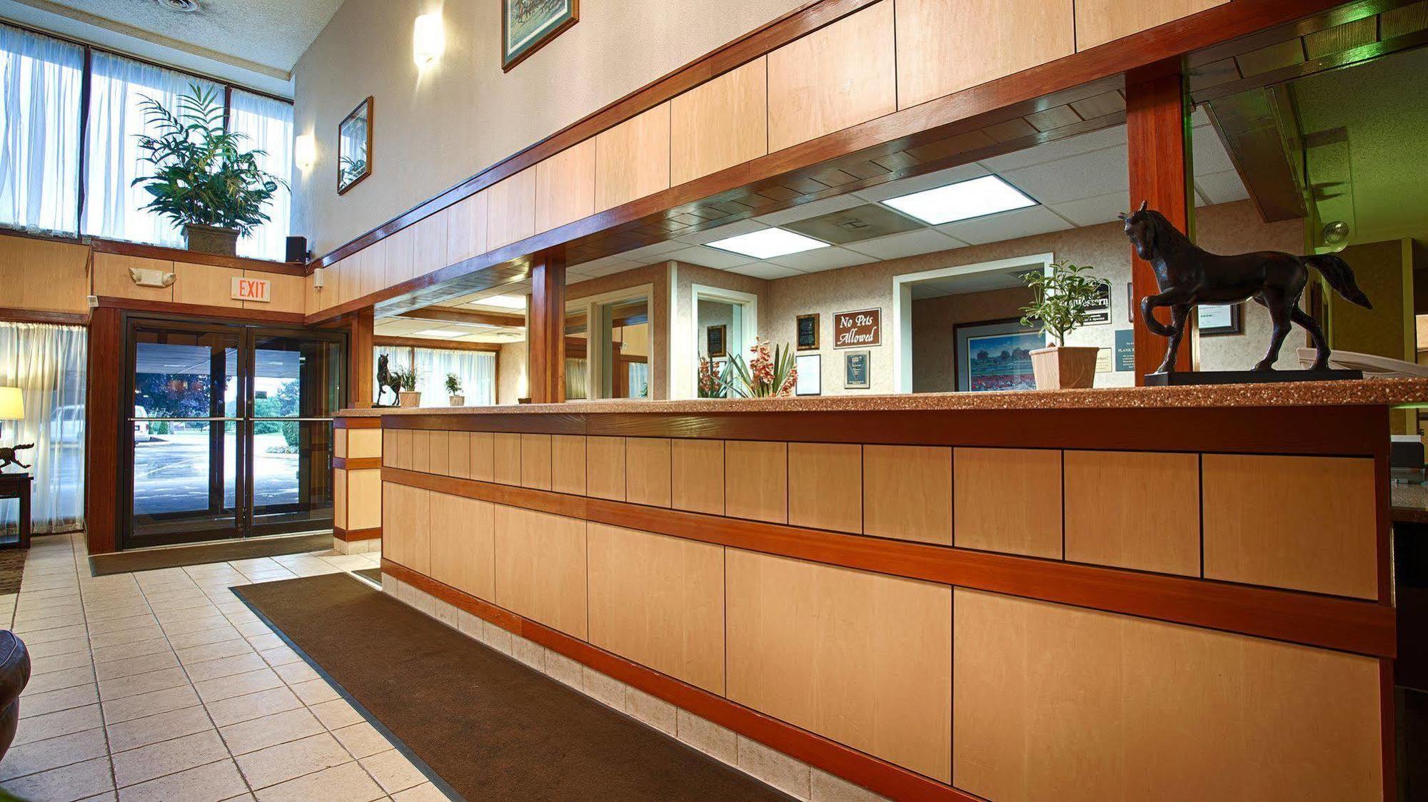 Best Western Clifton Park Exterior photo